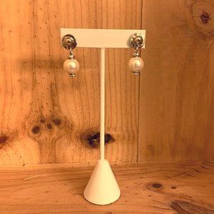 NWT - UNOde50 TexCoco Pearl Drop Earrings